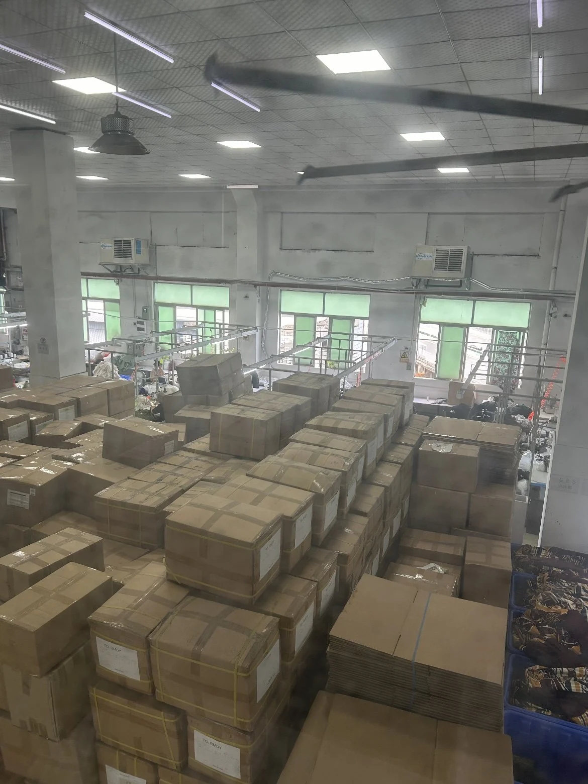 Warehouse cartons for shipment